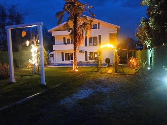 Villa Atlas Muhafazakar Havuzlu, Mustakil Genis Bahceli Sapanca Εξωτερικό φωτογραφία